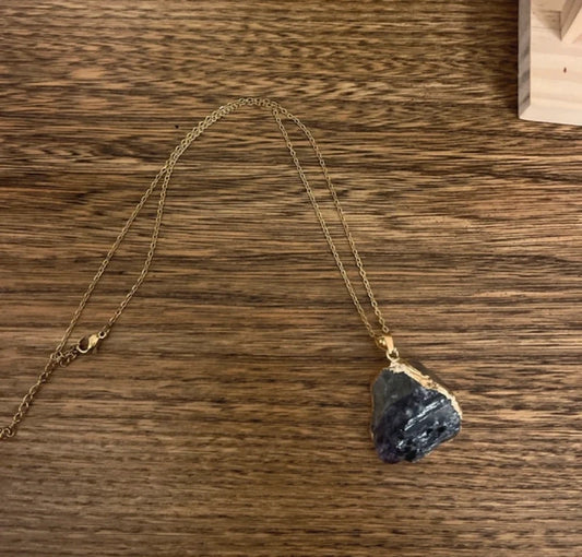 Collier Cristal de Quartz Brut Grosse Pierre Dorée | Chaîne Maillons Dorés | Purification Lithothérapie