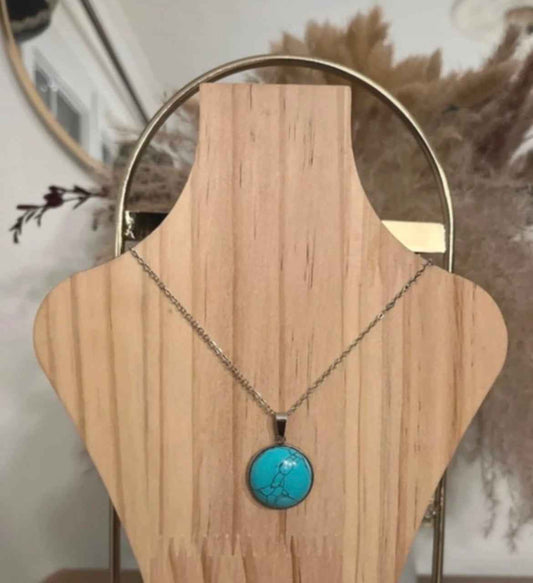 Collier Pendentif Turquoise Naturelle | Monture Vintage Argentée Acier Inoxydable | Protection & Sagesse | Bijou Femme Fait Main France