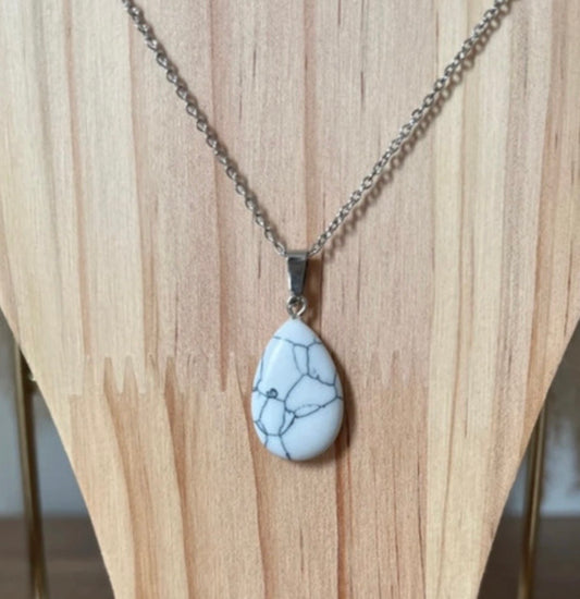 Collier Howlite Turquoise Blanche | Chaîne Argentée Acier Inoxydable | Bijou Lithothérapie