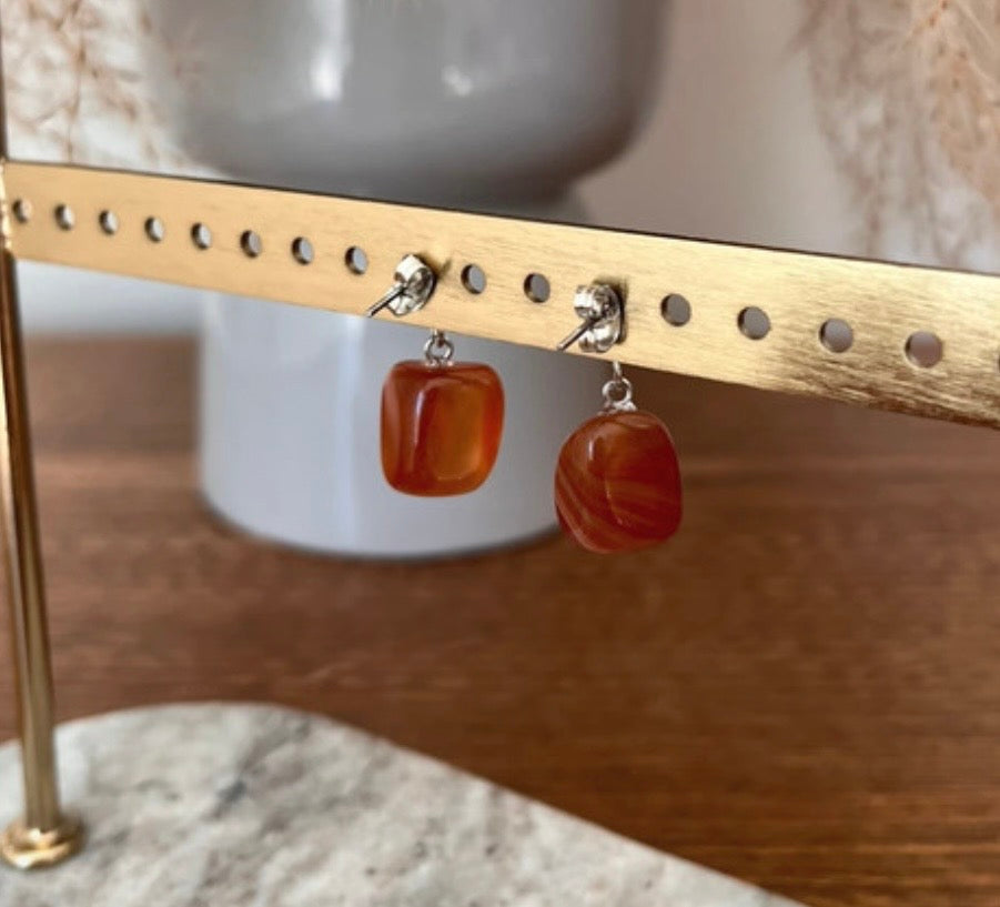 Clous d'Oreilles Cœur Agate Rouge | Acier Inoxydable | Pierre Naturelle