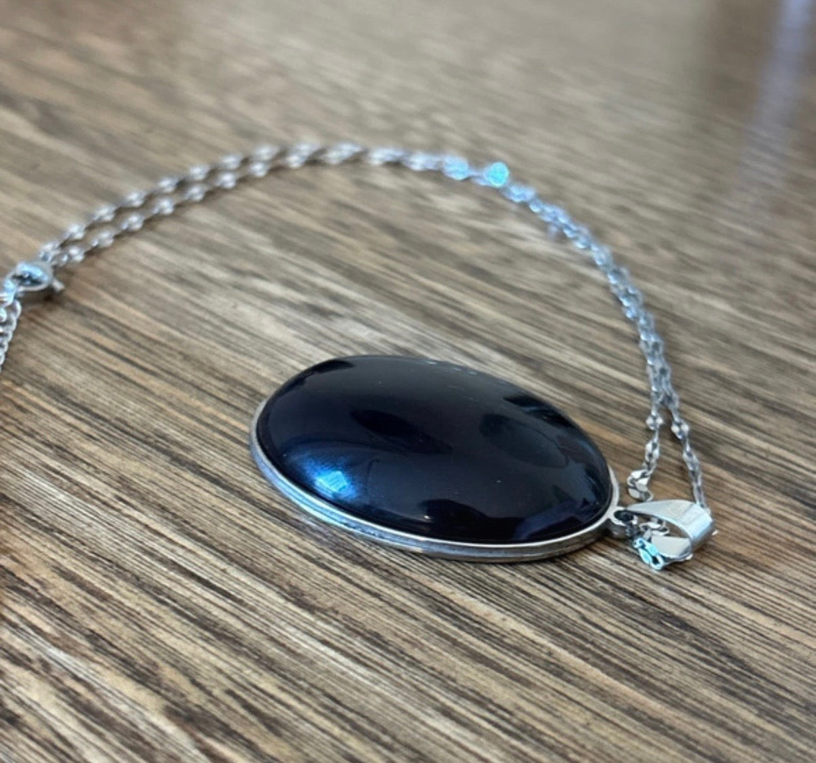 Collier Améthyste Naturelle Cabochon 30x40 mm | Chaîne Argentée Inoxydable 40-45 cm