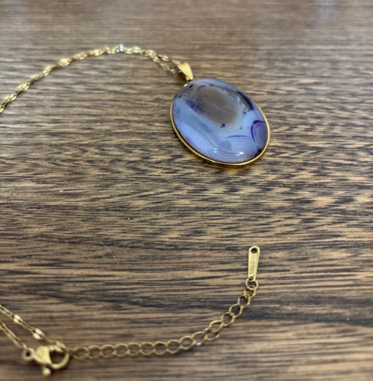 Collier Améthyste Naturelle Cabochon 30x40 mm | Chaîne Dorée Inoxydable 40-45 cm