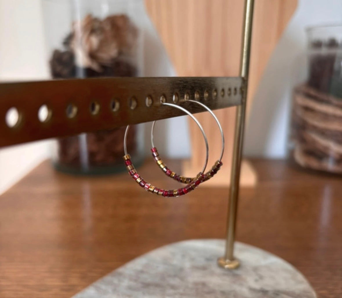 Créoles Perles Rouges aux Reflets Dorés | 3 cm | Acier Inoxydable | Or & Argent – PAPD