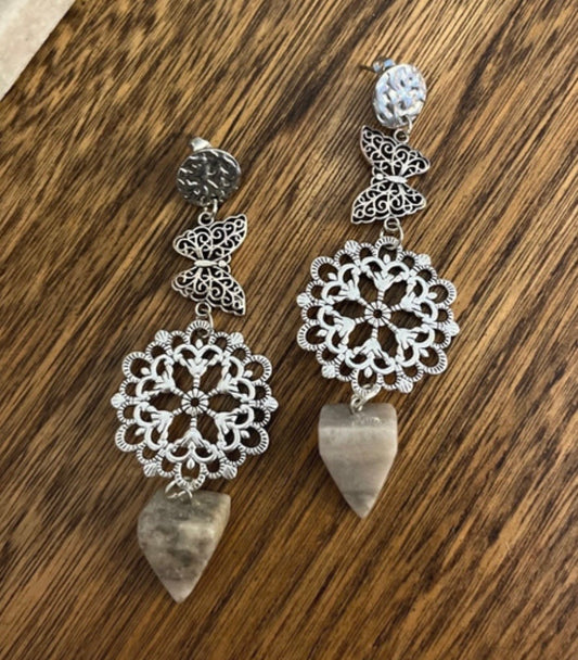 Boucles d'Oreilles Pendantes Pierre de Lune, Papillon & Fleur Bohème – Acier Inoxydable
