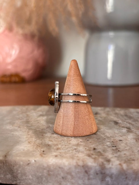 Bague Œil de Tigre – Pierre Naturelle & Monture Vintage Argentée Ajustable Acier Inoxydable