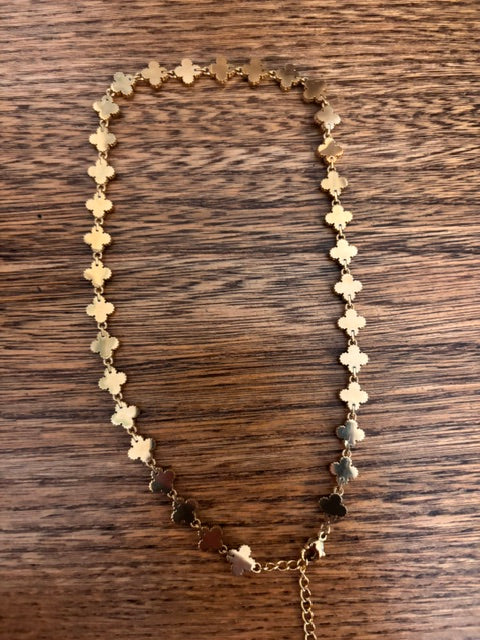 Collier Blossom Arc-en-Ciel | Fleurs Dorées & Strass | Acier Inoxydable 40 cm