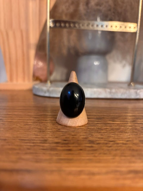 Bague Obsidienne Noire – Monture Vintage Argentée Ajustable en Acier Inoxydable