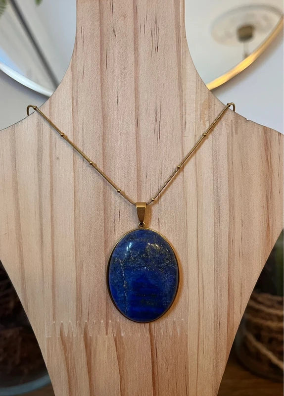 Collier Lapis Lazuli Qualité 5A Cabochon 30x40 mm | Chaîne Perlée Dorée | Pierre Apaisante Sommeil