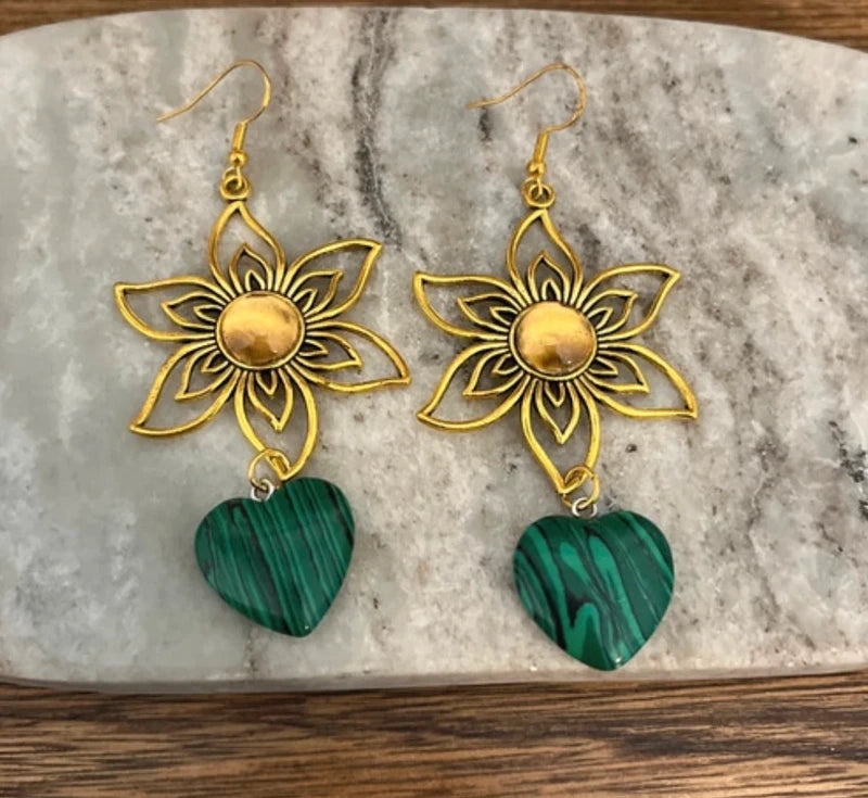 Boucles d'Oreilles Pendantes Soleil Doré & Malachite Cœur | Pierre Naturelle Lithothérapie | Acier Inoxydable