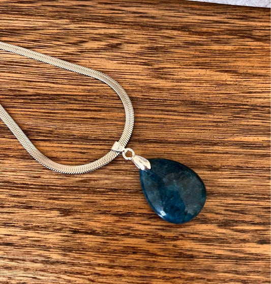 Collier Apatite Bleue Madagascar Qualité AAA | Chaîne Serpent Argentée | Pierre Naturelle Communication