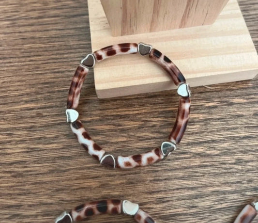Bracelet Élastique Imprimé Léopard Cœurs Argentés | Fin & Tendance | Style Animal Print 14-16,5 cm