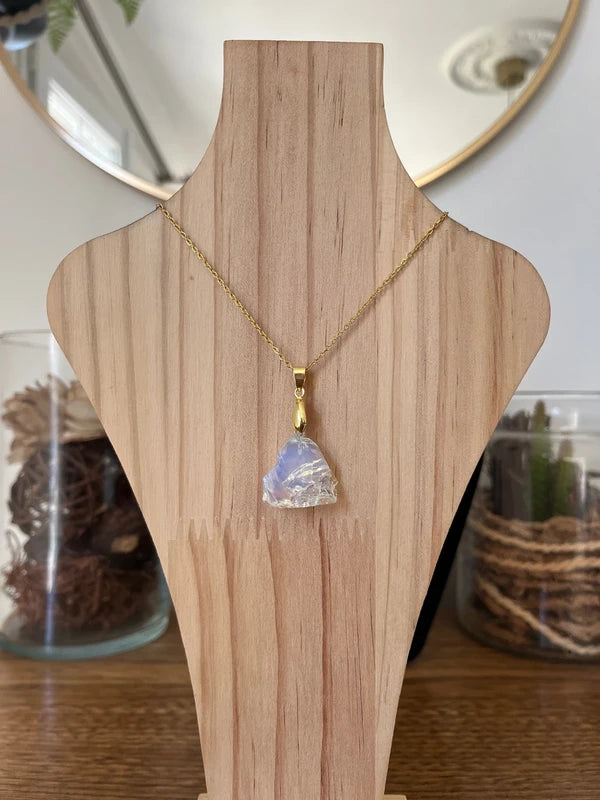 Collier chaine dorée inoxydable pierre naturelle Opale
