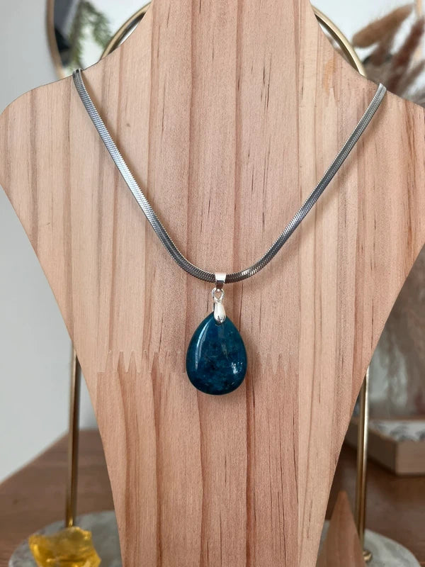 Collier Apatite Bleue Madagascar Qualité AAA | Chaîne Serpent Argentée | Pierre Naturelle Communication