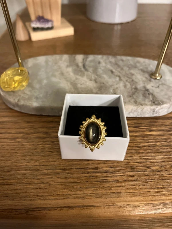 Bague Obsidienne Dorée | Grande monture dorée vintage ajustable – Pierre protectrice