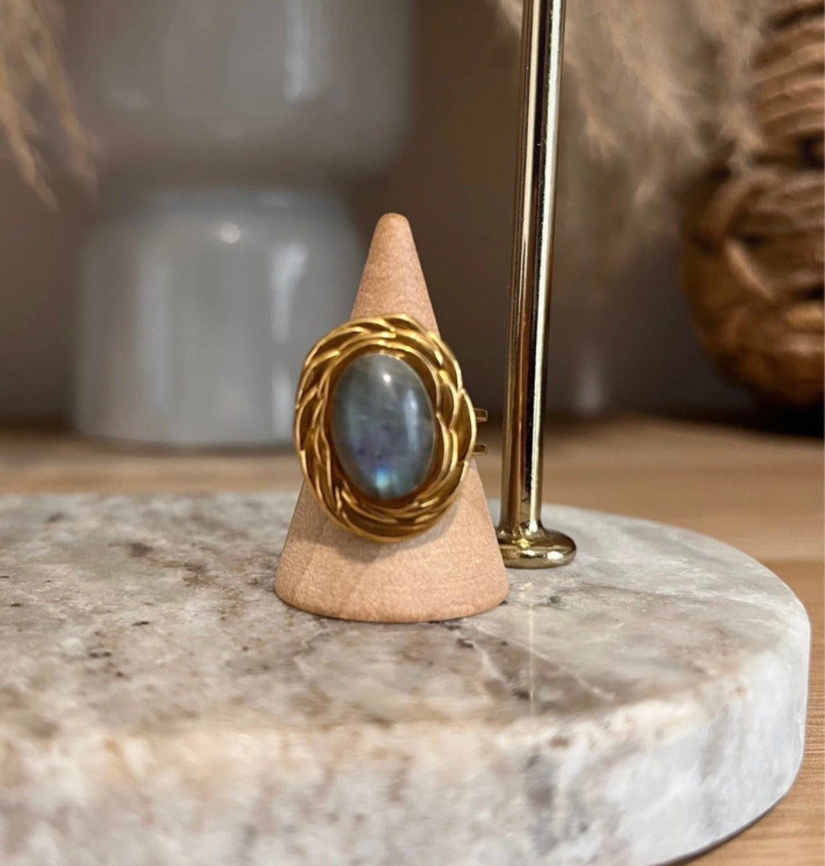 Bague dorée inoxydable pierre naturelle Labradorite bleue - Pierres Argentées & Perles Dorées