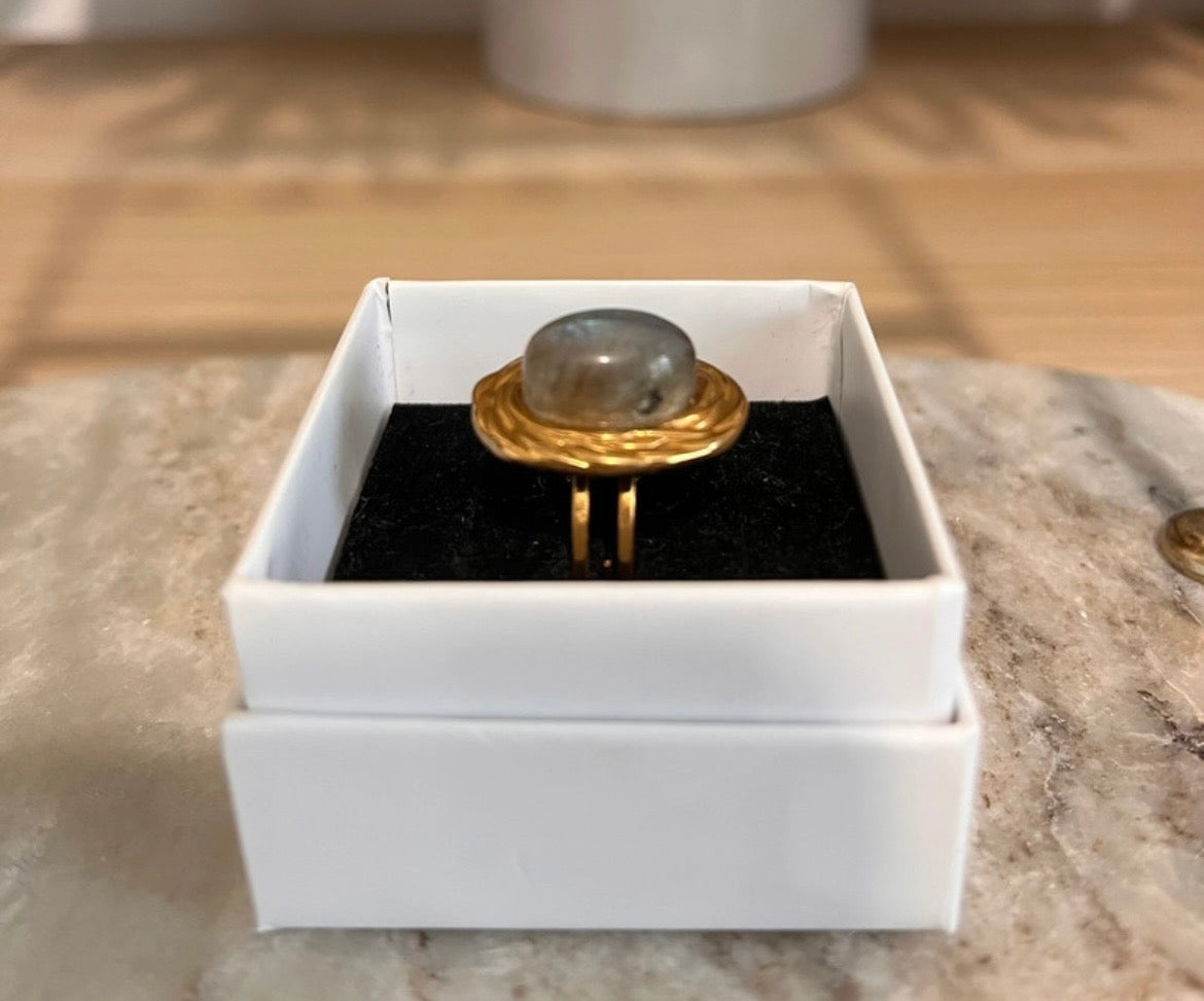 Bague dorée inoxydable pierre naturelle Labradorite bleue - Pierres Argentées & Perles Dorées