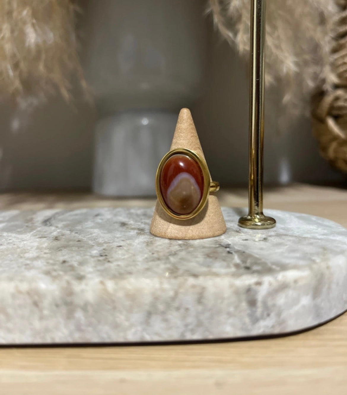 Bague dorée inoxydable pierre naturelle Agate rouge - Pierres Argentées & Perles Dorées