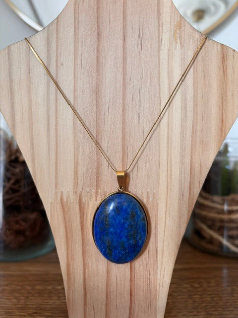 Collier Lapis Lazuli Qualité 5A Cabochon 30x40 mm | Chaîne Dorée 44 cm | Pierre Apaisante Sommeil