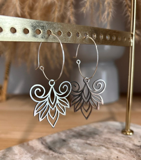 Créoles Breloque Fleur Filigrane – Acier Inoxydable Argenté | PAPD