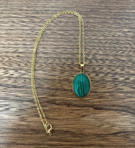 Collier Malachite | Chaîne Dorée Inoxydable 45 cm – Pierre naturelle équilibre & harmonie