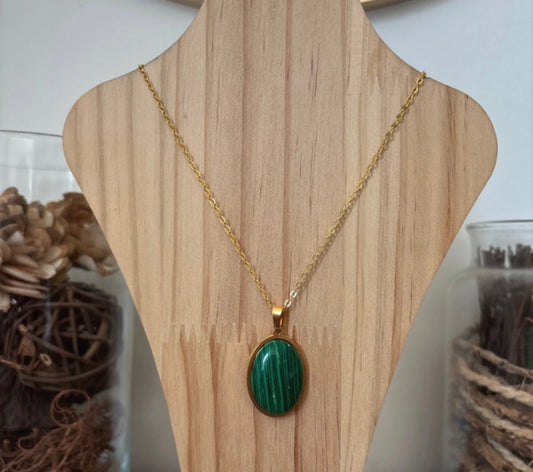 Collier Malachite | Chaîne Dorée Inoxydable 45 cm – Pierre naturelle équilibre & harmonie