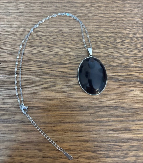 Collier Améthyste Naturelle Cabochon 30x40 mm | Chaîne Argentée Inoxydable 40-45 cm