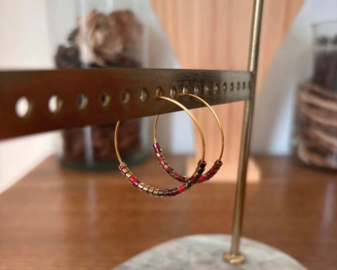 Créoles Perles Rouges aux Reflets Dorés | 3 cm | Acier Inoxydable | Or & Argent – PAPD