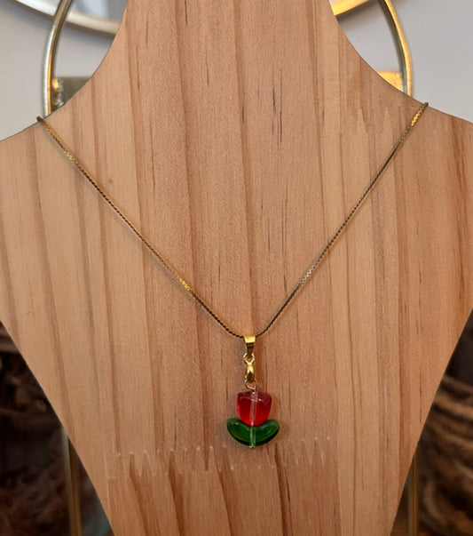 Collier Doré Pendentif Tulipes en Perles Colorées | Chaîne 45 cm | Acier Inoxydable