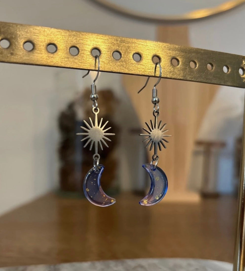 Boucles d'oreilles Fairycore Bohème | Soleil Filigrane & Lune Bleue Rosée – Acier Inoxydable