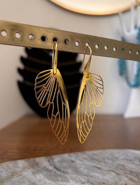Boucles d'Oreilles Pendantes Aile de Fée | Filigrane Doré | Acier Inoxydable | PAPD
