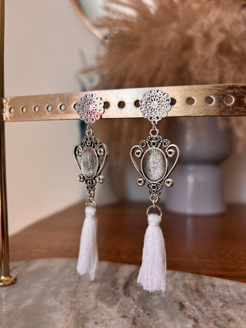 Boucles d'Oreilles Pendantes Fleur Bohème Travaillées | 8,5cm | Acier Inoxydable Argenté | PAPD