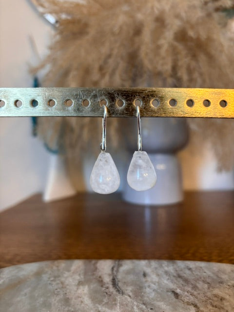Dormeuses Cristal de Roche Goutte | Bijou Artisanal Pierre Naturelle