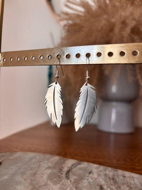 Boucles d'Oreilles Pendantes Plume Filigrane Argenté | Style Bohème Nature