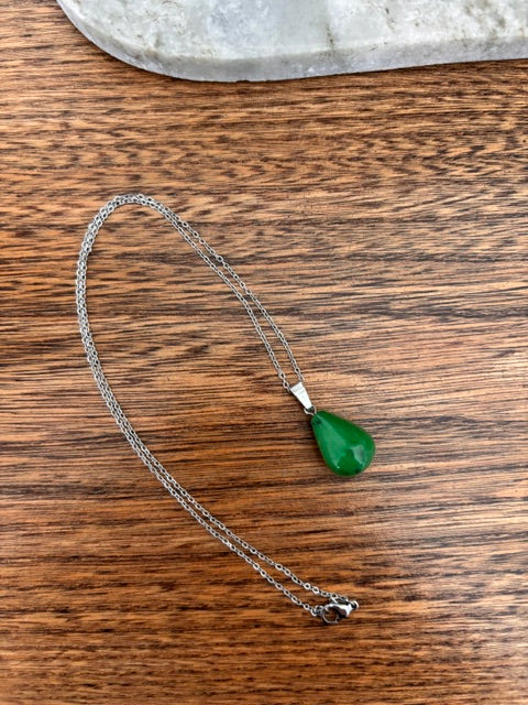 Collier Chaîne Maillon Argenté Pierre de Jade Vert | Bijou Artisanal Lithothérapie