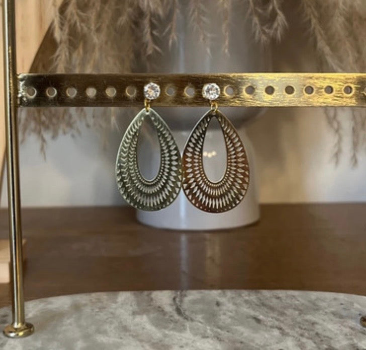 Boucles d'Oreilles Pendantes Strass & Filigrane Doré | Style Bohème Féérique