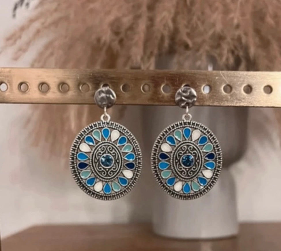 Boucles d'Oreilles Puces Breloque Ronde Argenté Turquoise & Bleu | Style Bohème Estival