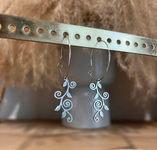 Boucles d'Oreilles Créoles Fleurs Bohème Filigrane – Acier Inoxydable