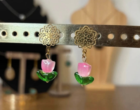Boucles d'Oreilles Pendentif Tulipe Perles Rosées | Doré Acier 316L | Fairycore Floral