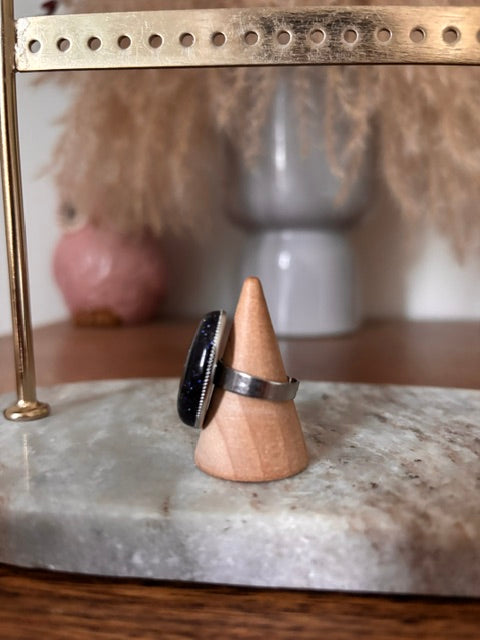 Bague Argentée Ajustable Pierre Sable Bleu Naturelle – Acier Inoxydable