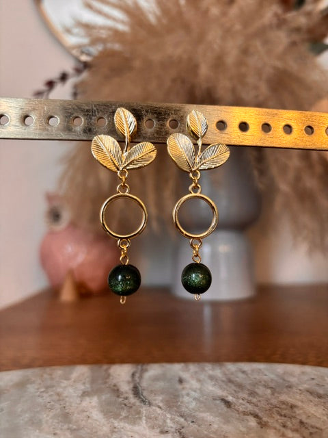 Boucles d'oreilles Obsidienne Verte | Feuille de Sauge Dorée – Acier Inoxydable & Perle