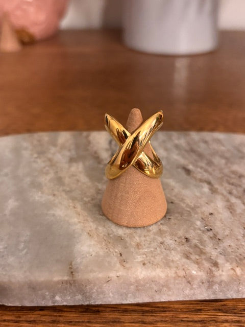 Bague Anneau Croisé Dorée Ajustable – Acier Inoxydable Hypoallergénique | Style Bohème Chic