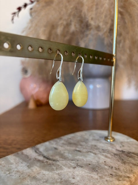 Boucles d'Oreilles Dormeuses Serpentine Vert Pâle | Pierre Naturelle | Acier Inoxydable Argenté