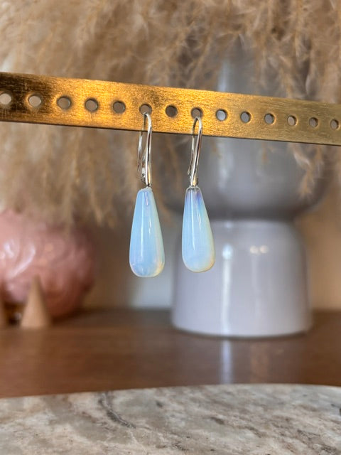 Boucles d'Oreilles Dormeuses Larme Opaline | Acier Argenté Inoxydable | PAPD