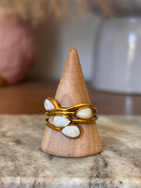 Bague Dorée Résine Blanche | Ajustable & Inoxydable | PAPD