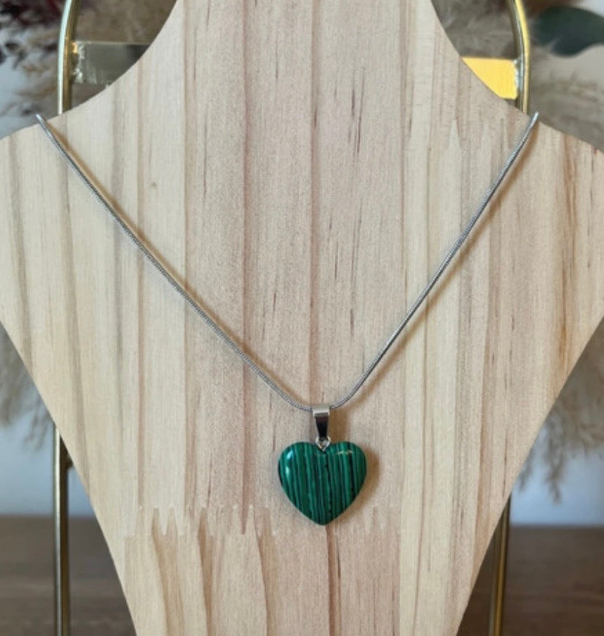 Collier Malachite Cœur – Chaîne Serpent Argentée | Pierre Naturelle