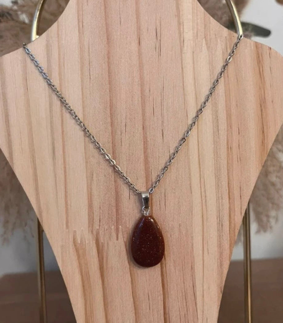 Collier Goldstone Sable Doré – Chaîne Maillons Argentée Acier Inoxydable | Unisexe