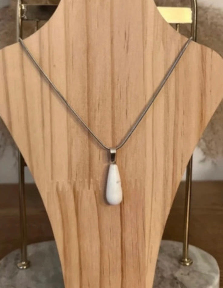 Collier Howlite Turquoise Blanche Marbrée | Chaîne Serpent Argentée Acier Inoxydable 44 cm