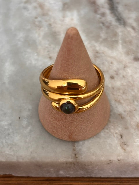 Bague Opale Noire Dorée – Acier Inoxydable 316L Ajustable | 0,18 Carat Certifié