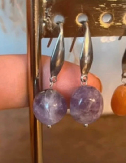 Boucles d’oreilles pendantes en acier inox avec gouttes d’améthyste violette