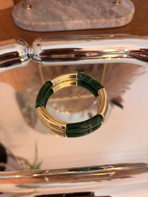 Bracelet Élastique Doré · Perles Tubes Incurvées Vert & Or · 18cm · Bijou Artisanal Fait Main France